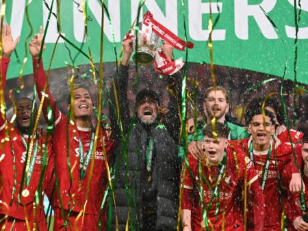 Klopp classifica a glória do Liverpool na Copa da Liga como seu troféu “mais especial”