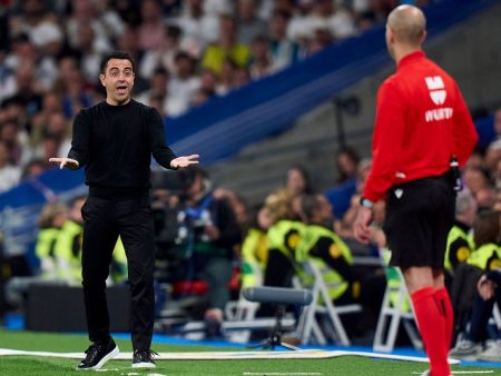LaLiga ‘vergonhosa’ não tem tecnologia na linha do gol, diz técnico do Barça, Xavi