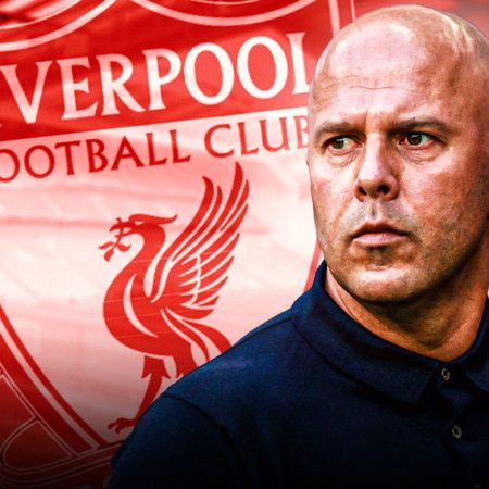 Liverpool confirma que Slot substituirá Klopp como técnico