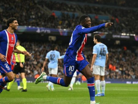 PSG supera o Manchester City em jogo emocionante da Liga dos Campeões.